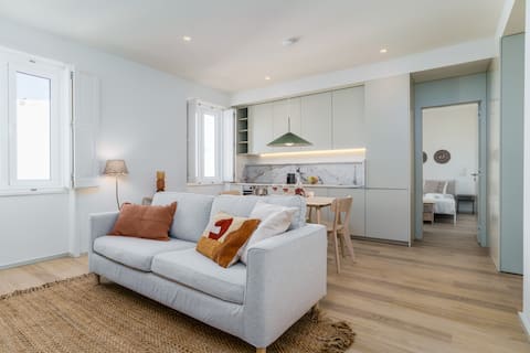Modern & Cozy Faro Mercado Apt 21 by Lisbeyond