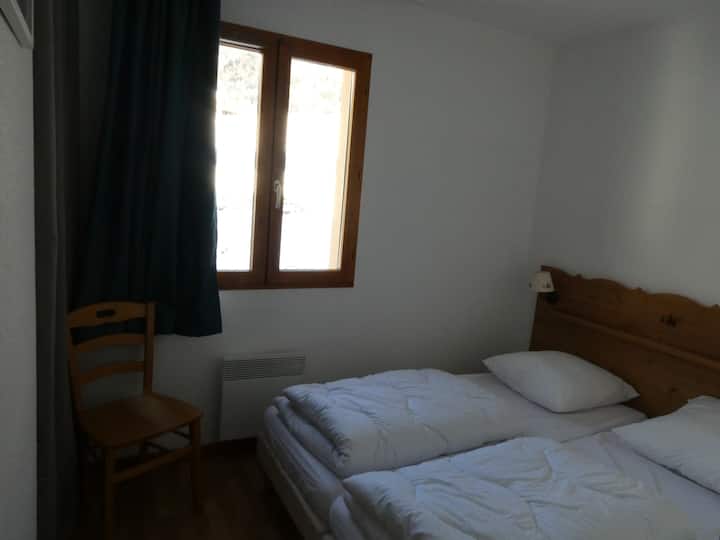 Spálňa s 2 lôžkami 80 cm