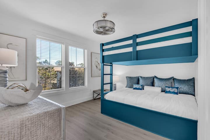 Bedroom 3.  Pic 1.  Queen over queen bunkroom (sleeps 4) with attached bath.