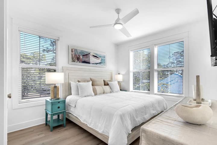 Bedroom 4.  Pic 1.  King with attached bath.