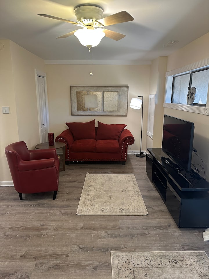 Modern, Private, 
Renovated - Reston, VA