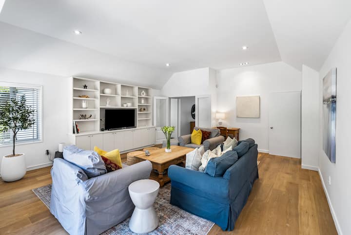Kaleidonook: Enchanting 3-br Magic On Rugby St. - Christchurch