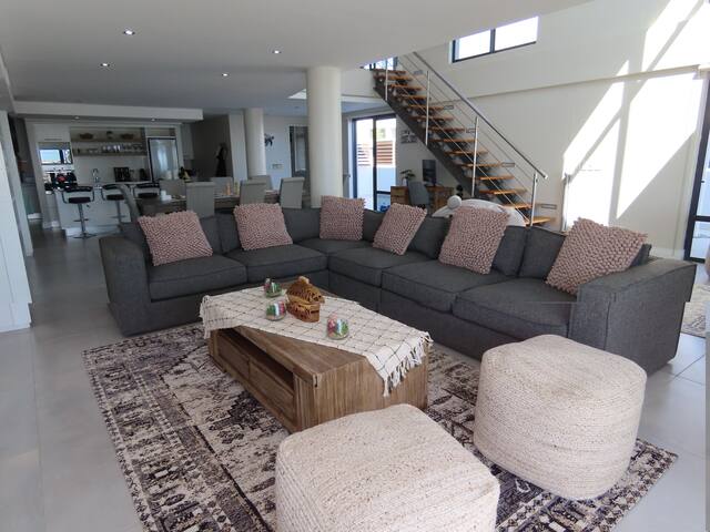 Eden Paradise Penthouse Eden on the Bay, Big Bay gallery image 4