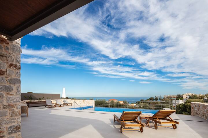 Merlin – Sea view, 1km to beach, private pool! gallery image 3