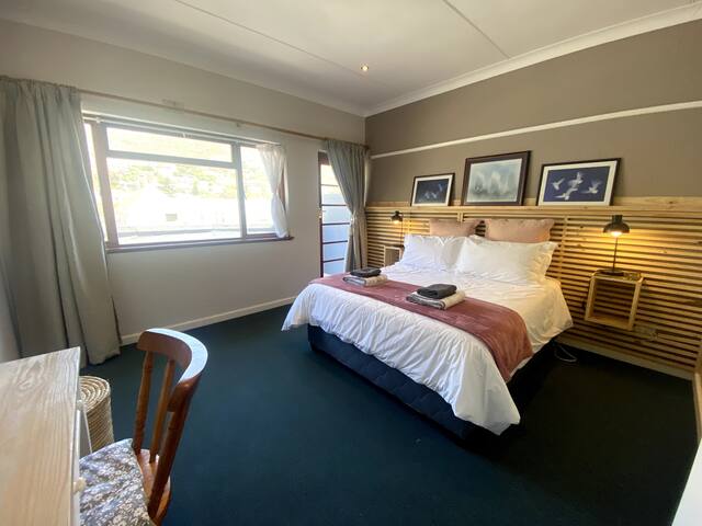 Beachside | Family | Parking | Central gallery image 5