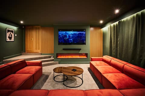 The Old Stables Alyth - Hot Tub, Sauna and Cinema