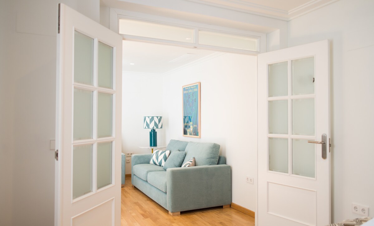 Top Airbnb: 3 bedrooms Penthouse -Terraze! ReydeSevilla Arenal in Sevilla