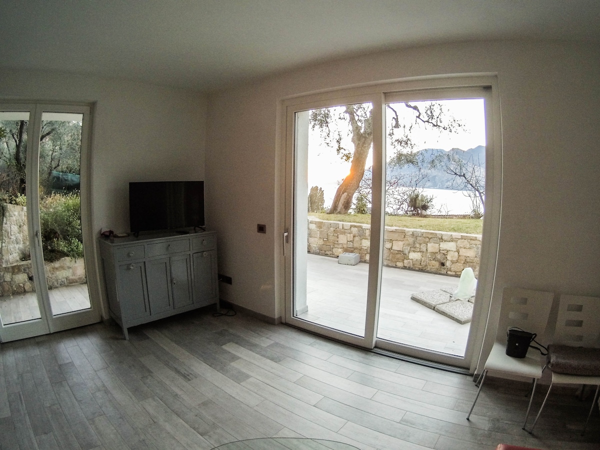 Airbnb performant: Appartamento Fiore (Flower Apartment) à Malcesine