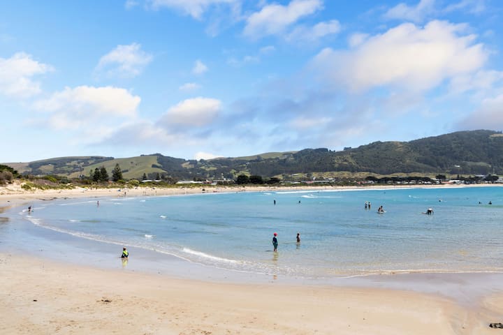4BR Beach house in Apollo Bay gallery image 3
