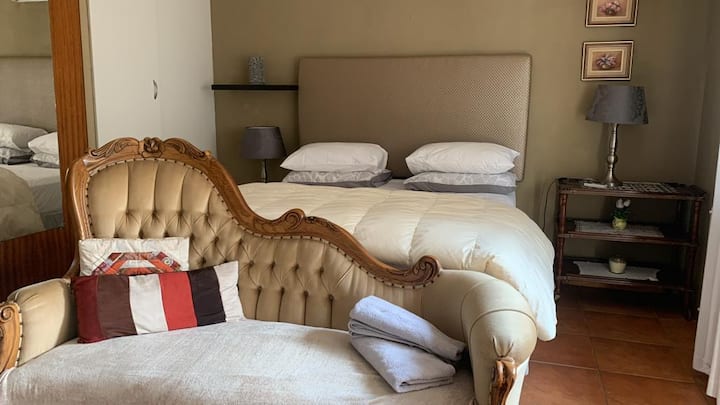 Its A 2 Bedroom Apartment - Sabie