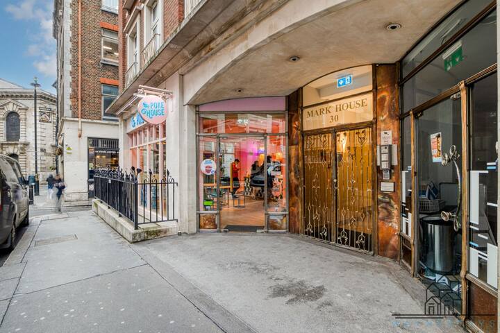 Spectacular 2 Bed Mayfair gallery image 4