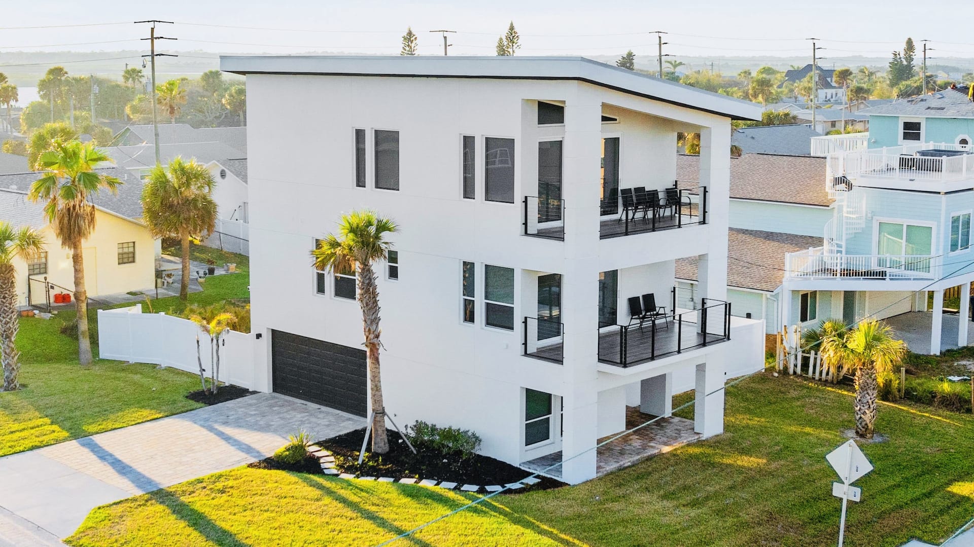 *NEW HOME* Directly Across from Beach w/Pool