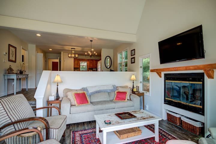 Townhouse With Mountain Views - Boone, NC
