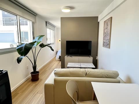Successful Airbnb property: Beautiful | Modern | New | Tres Cruces | 1210 in Tres Cruces