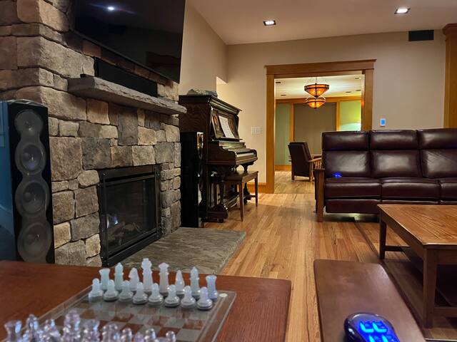 The Mayor’s Manor. Timeless Arts and Crafts beauty gallery image 5