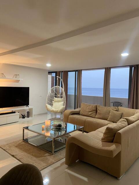 Nice Duplex, Beach (AC)
