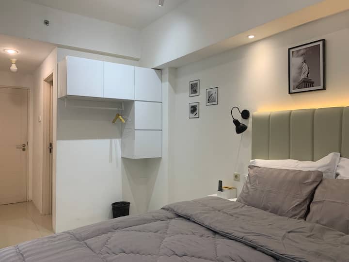 Pakuwon Mall Apartment Surabaya By Dovey - 수라바야