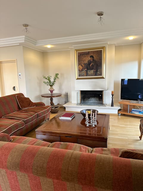 Villa in Voula 5 mins from Beach