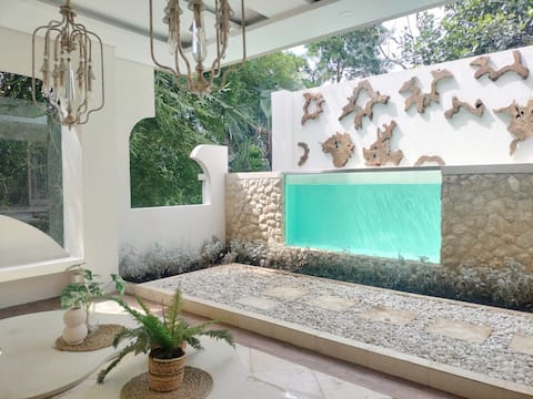 Joi Home - Private Warm Glass Pool (built 2024)