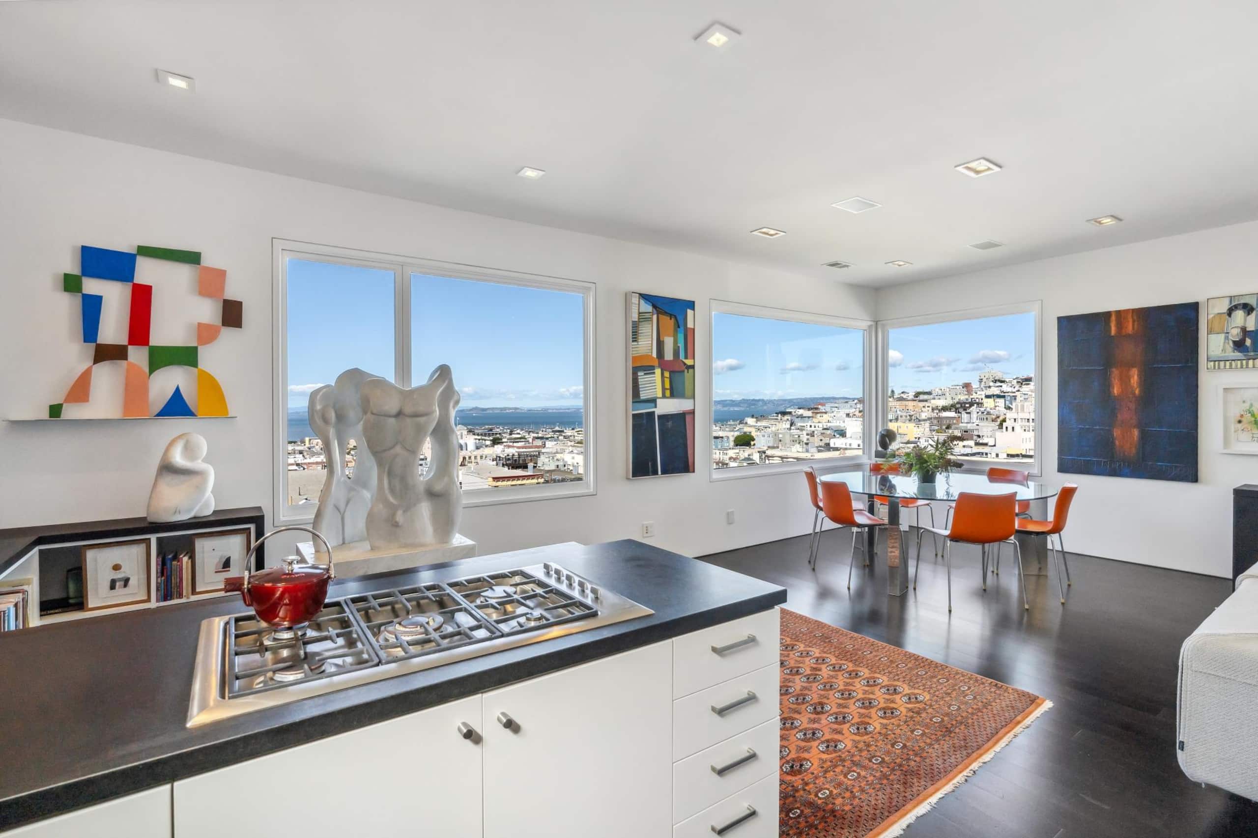 Condo in San Francisco · ★5.0 · 1 bedroom · 1 bed · 2 baths - Image 9