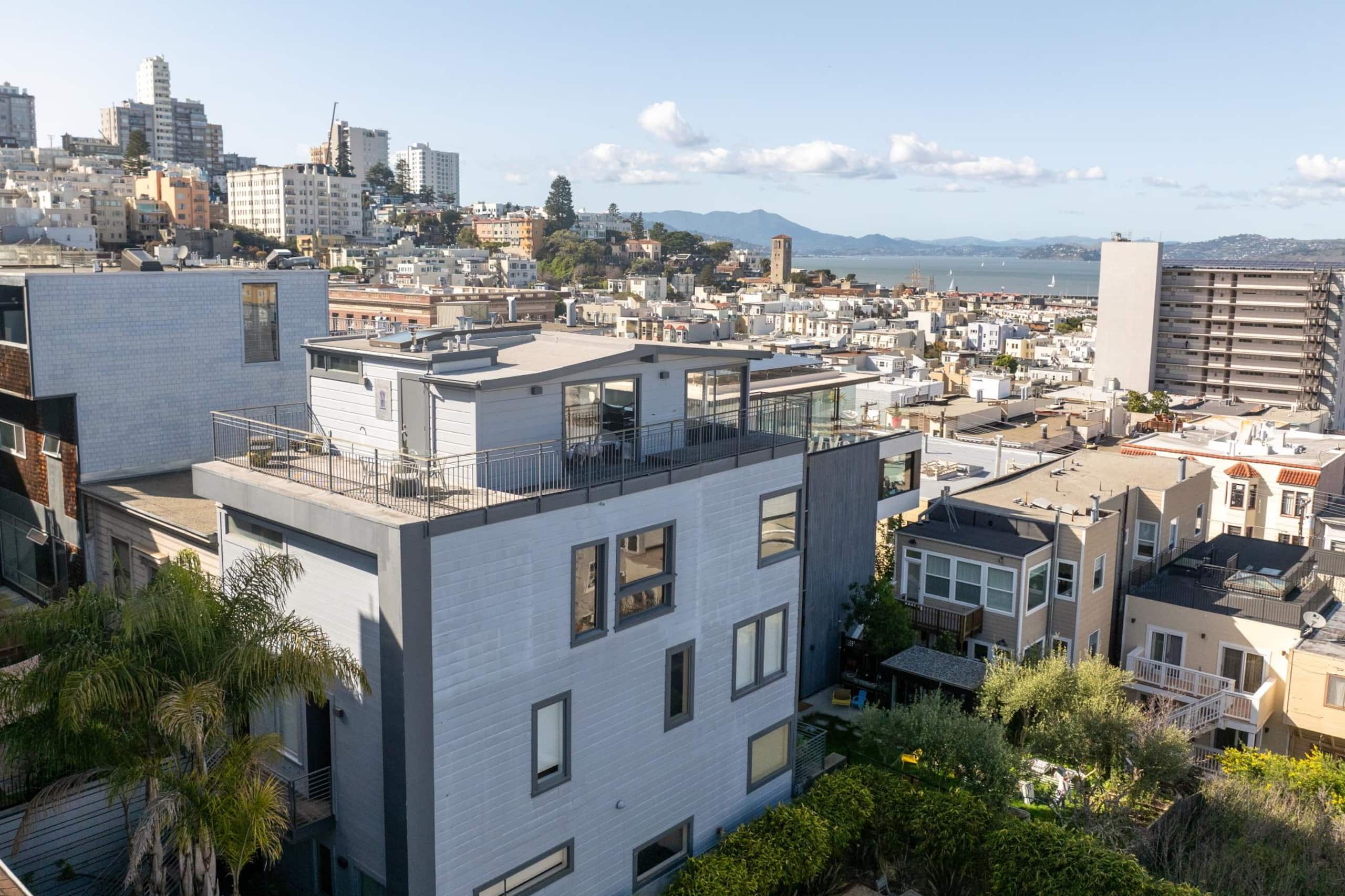 Condo in San Francisco · ★5.0 · 1 bedroom · 1 bed · 2 baths - Image 46