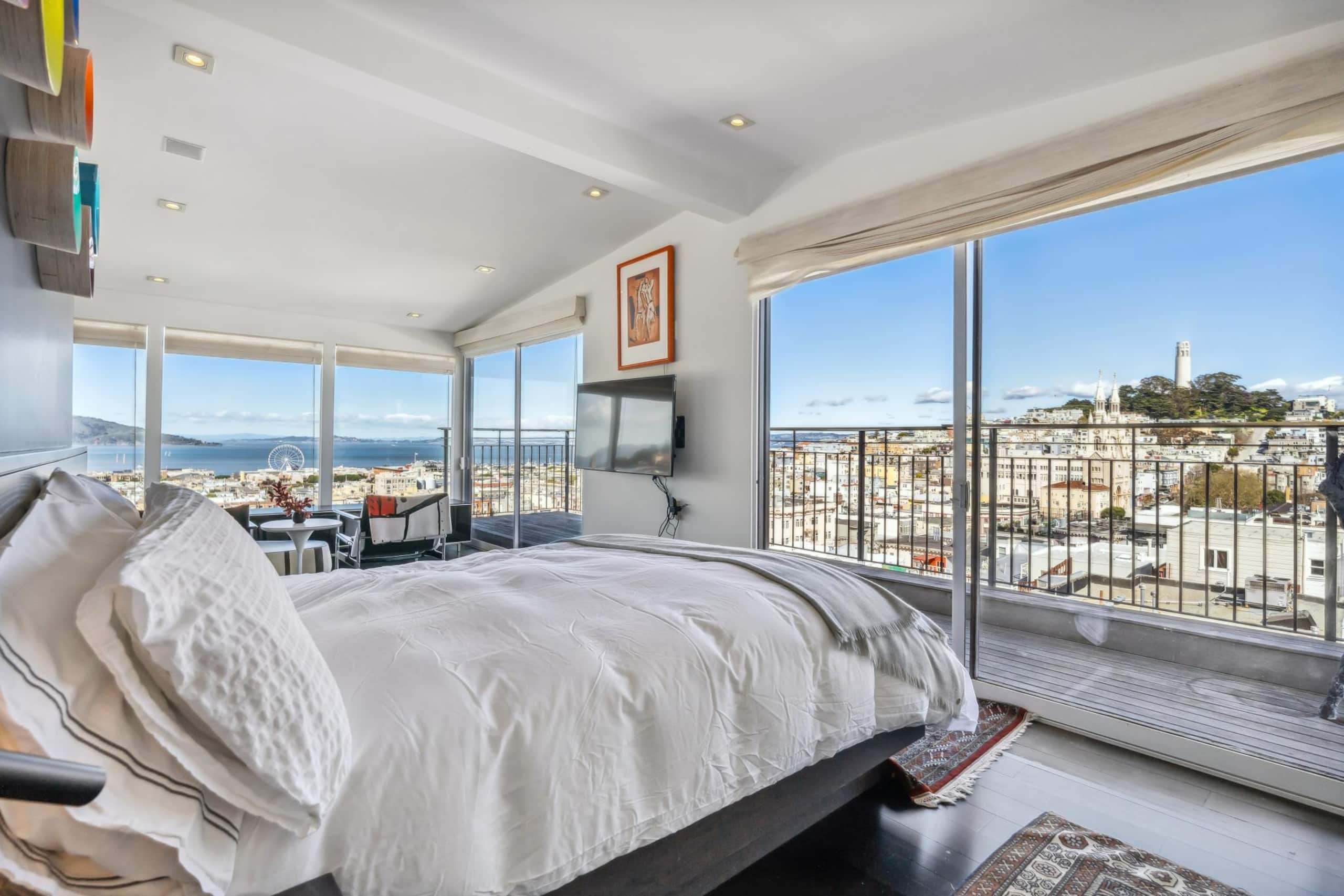 Condo in San Francisco · ★5.0 · 1 bedroom · 1 bed · 2 baths - Image 1