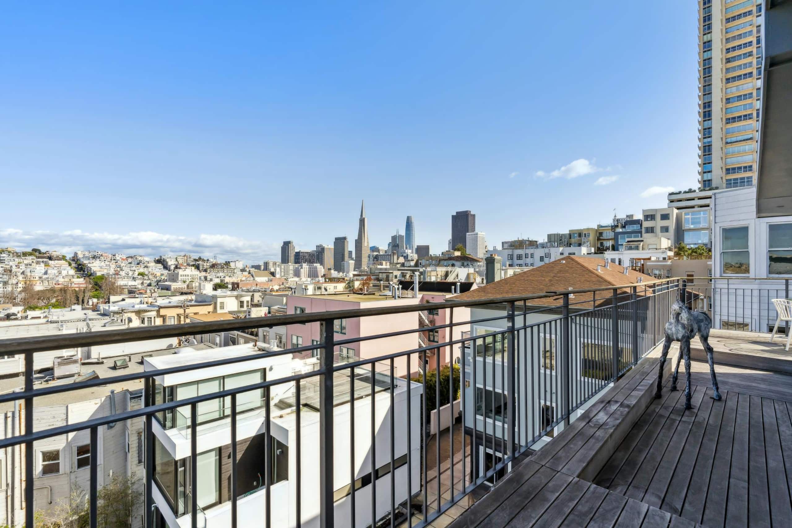 Condo in San Francisco · ★5.0 · 1 bedroom · 1 bed · 2 baths - Image 30