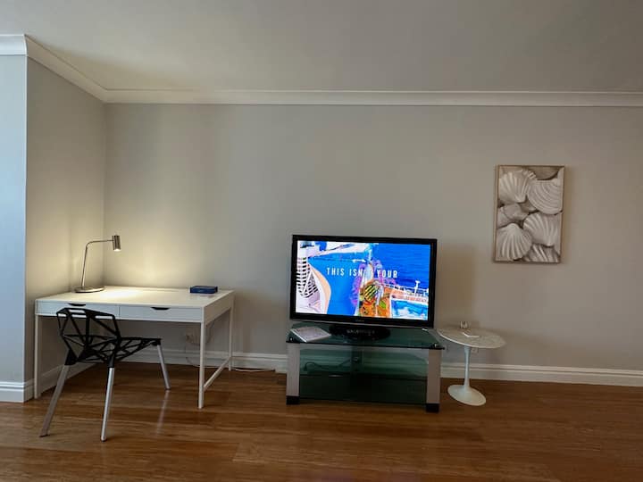 Studio Deluxe with Sleeping Area
