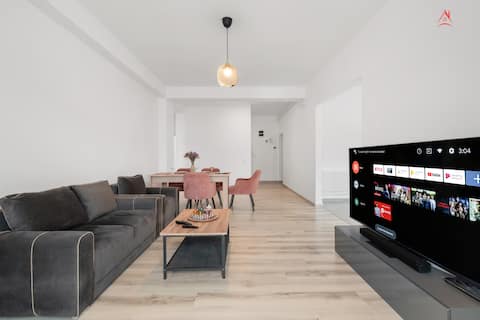Northlight - Large and Modern Apartament