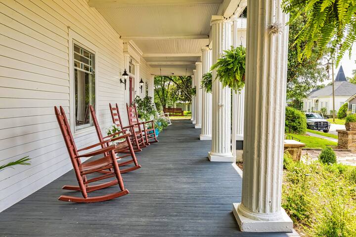 Veranda Historic Inn managed Airbnb listing 2