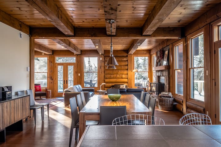 RCNT Chalets managed Airbnb listing 3