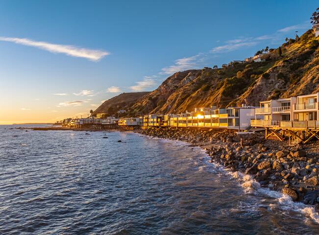 3BR Oceanfront Malibu Retreat gallery image 4