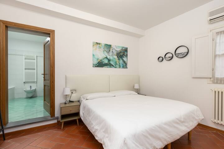 In Piazza Duomo Exclusive Apartment gallery image 3