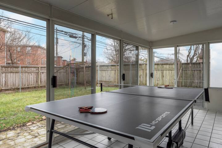 Pet Friendly Ranch by OSU | Ping Pong & Sunroom gallery image 3