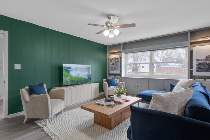 Pet Friendly Ranch by OSU | Ping Pong & Sunroom gallery image 5