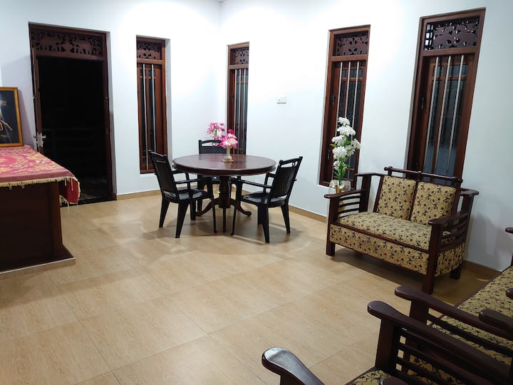 Leisure Home Mirissa First Floor (Temple View) - Mirissa