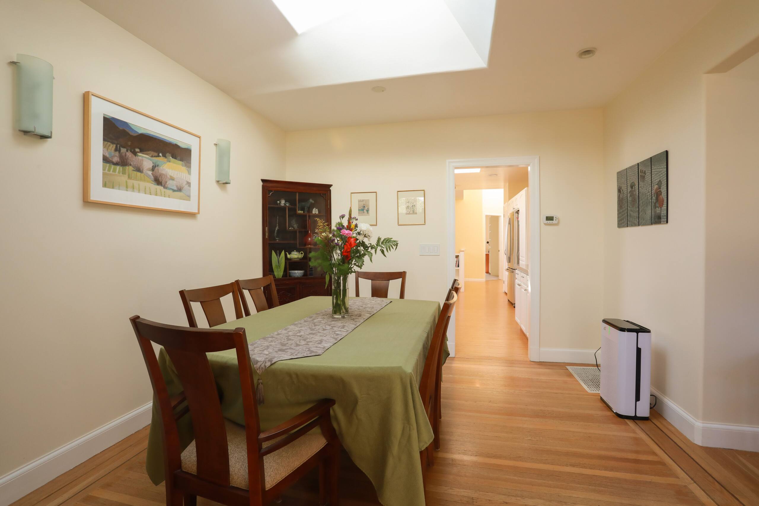 Home in San Francisco · ★4.96 · 3 bedrooms · 3 beds · 2 baths - Image 13