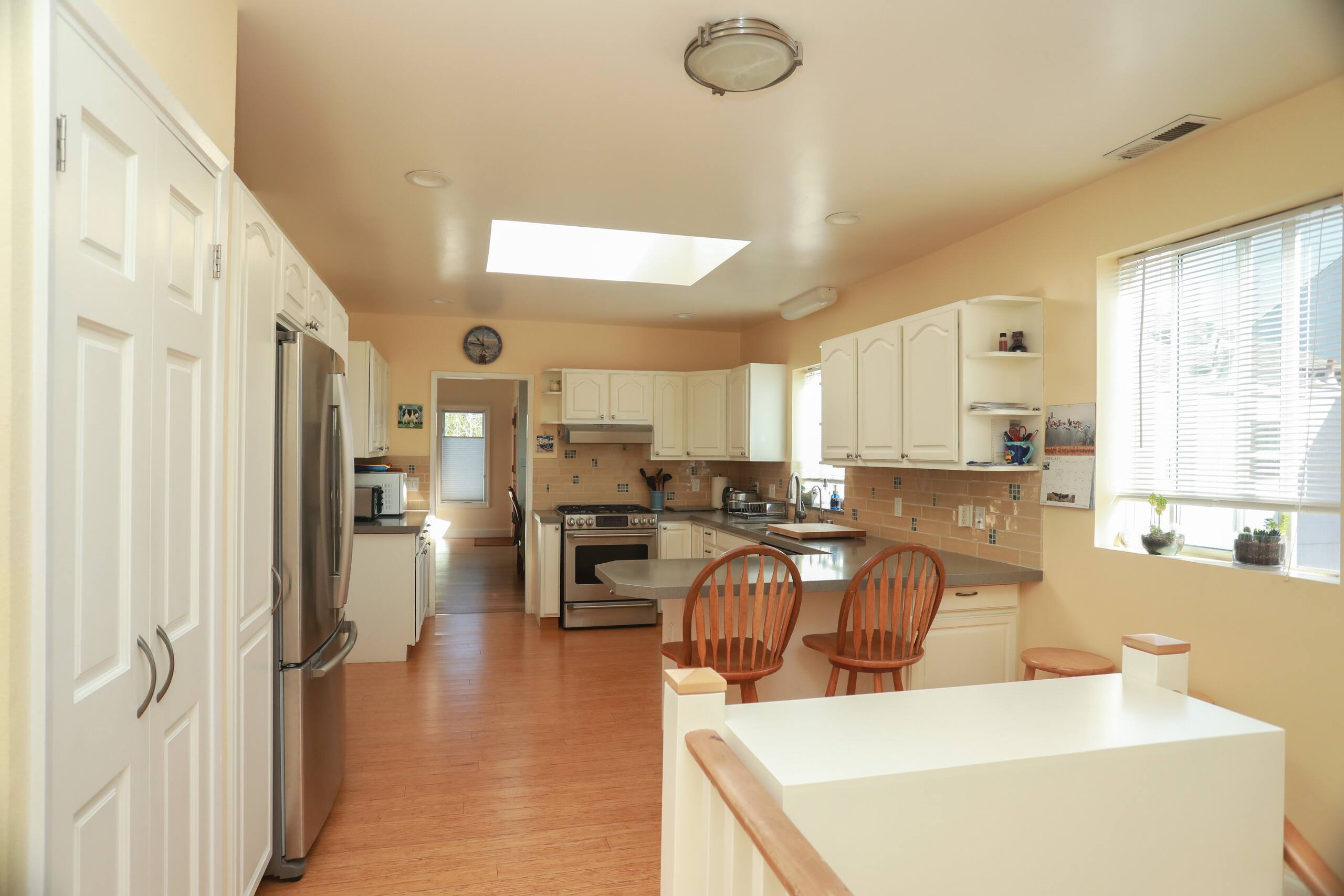 Home in San Francisco · ★4.96 · 3 bedrooms · 3 beds · 2 baths - Image 10