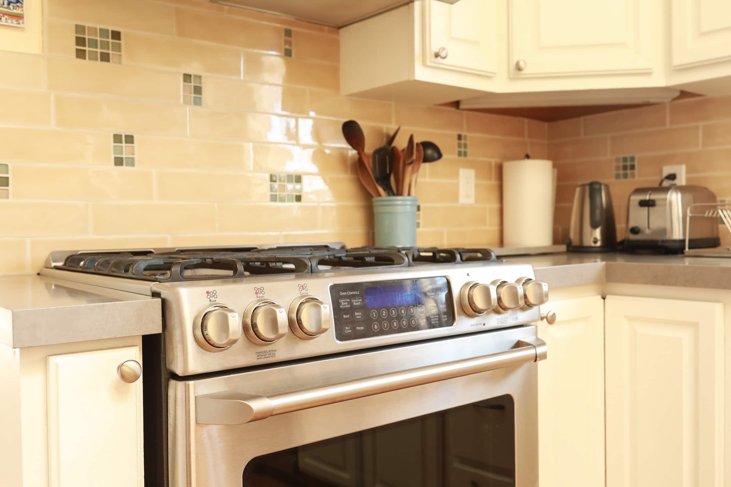 Home in San Francisco · ★4.96 · 3 bedrooms · 3 beds · 2 baths - Image 7