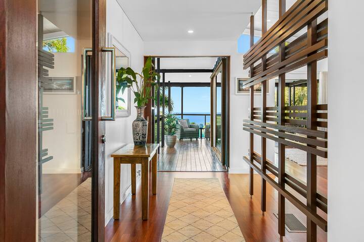 Minutes from Hastings Street gallery image 5