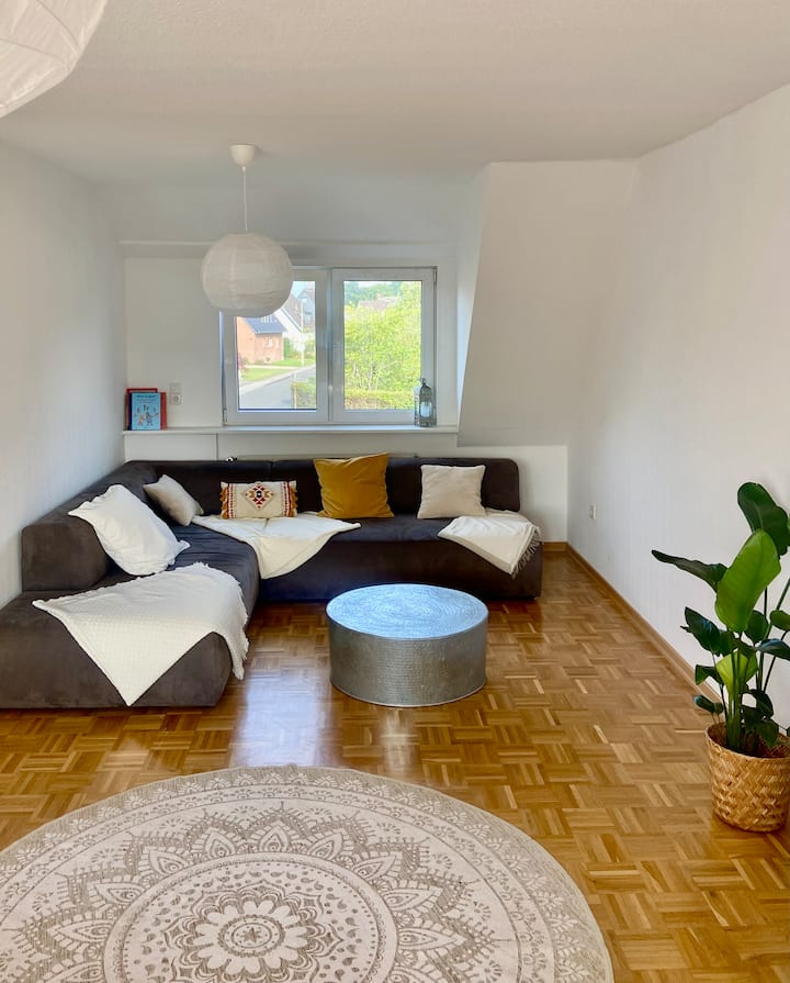 Bright, Cozy Apartment - Trade Show Guests - Kaarst