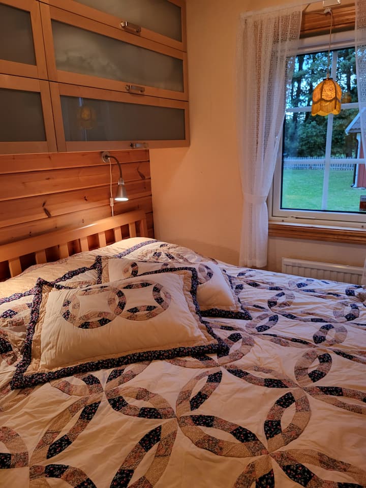 Საძინებელი 1 ორადგილიანი საწოლით