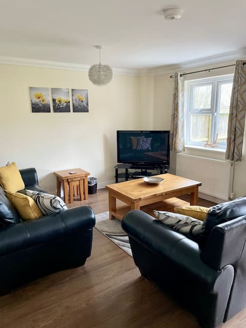 Popular Airbnb listing: Church Mews – quiet location & close to the beach in Isle Of Wight