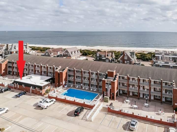 2 Bedroom Condo W/pool And 1/2 Block To The Beach! - Cape May, NJ