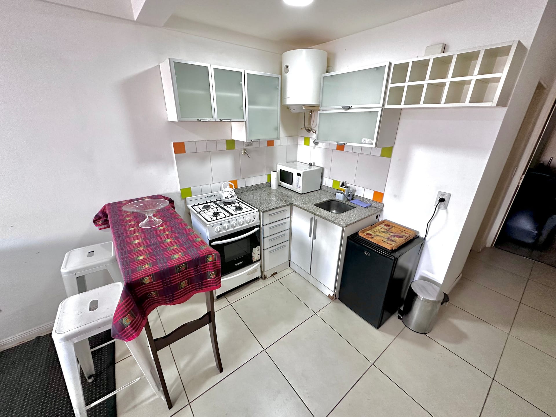Furnished studio apartment in Monserrat