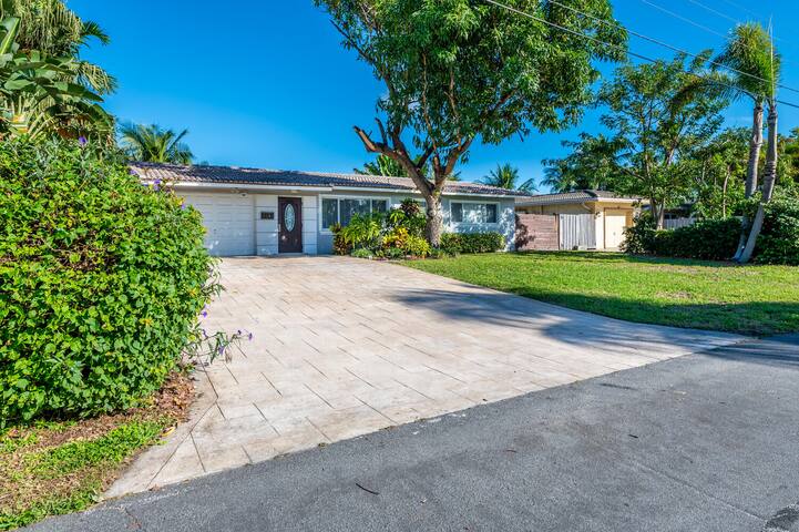 Blue Marlin – POOL/SPA – 5 min to Beach gallery image 5