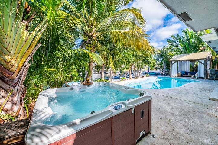 Blue Marlin – POOL/SPA – 5 min to Beach gallery image 3