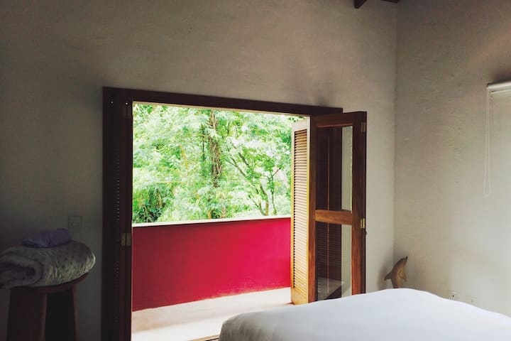 Habitación 1 - Suite lavanda con balcón