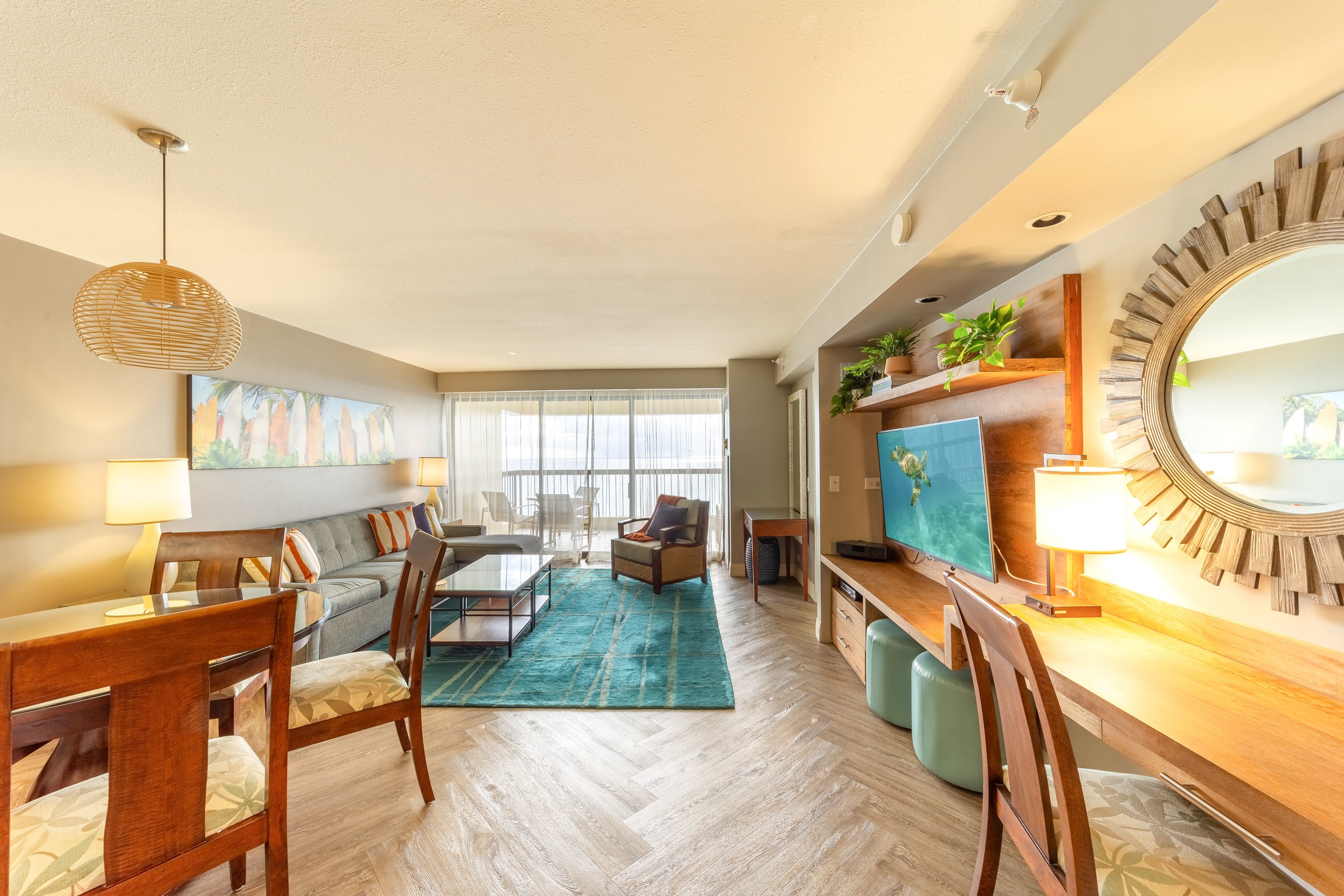 #2202 Beachfront 2BR/2BA w/ Pool, Gym & Free Valet - Image 1