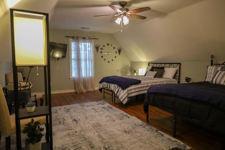 Chumba cha kulala cha ghorofani.